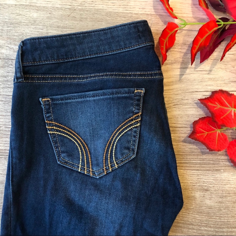 Hollister Skinny Jeans - Picture 2 of 5